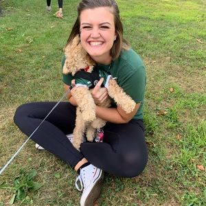 Meet your Posher, Cassie